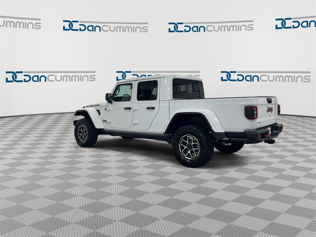 new 2025 Jeep Gladiator car, priced at $50,682