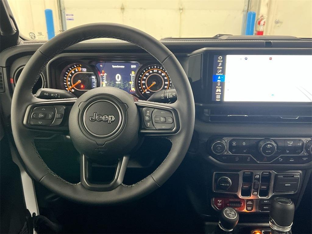 new 2025 Jeep Gladiator car, priced at $50,682