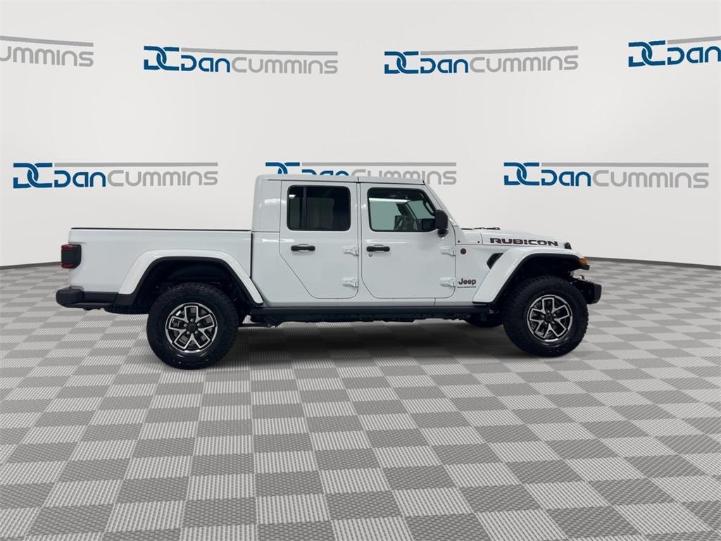 new 2025 Jeep Gladiator car, priced at $50,682