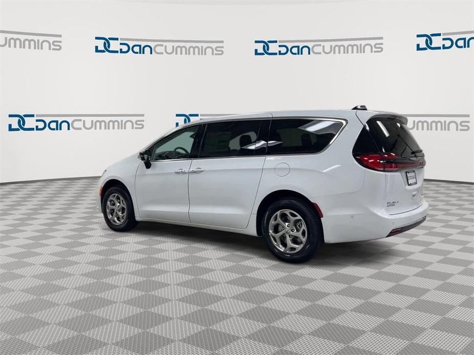 new 2024 Chrysler Pacifica car, priced at $46,952