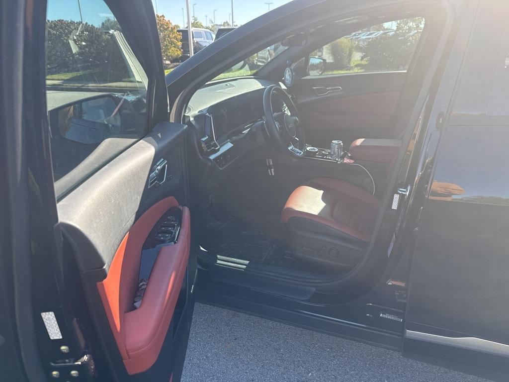 used 2024 Kia Sportage Hybrid car, priced at $32,500