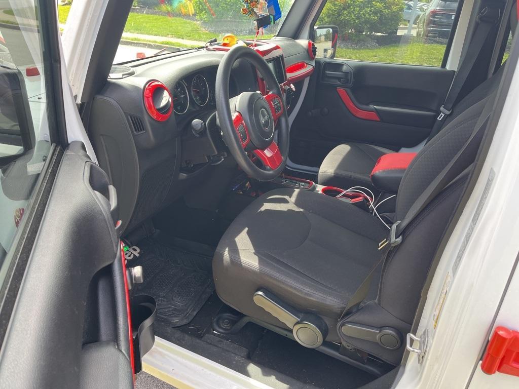 used 2015 Jeep Wrangler Unlimited car, priced at $19,987