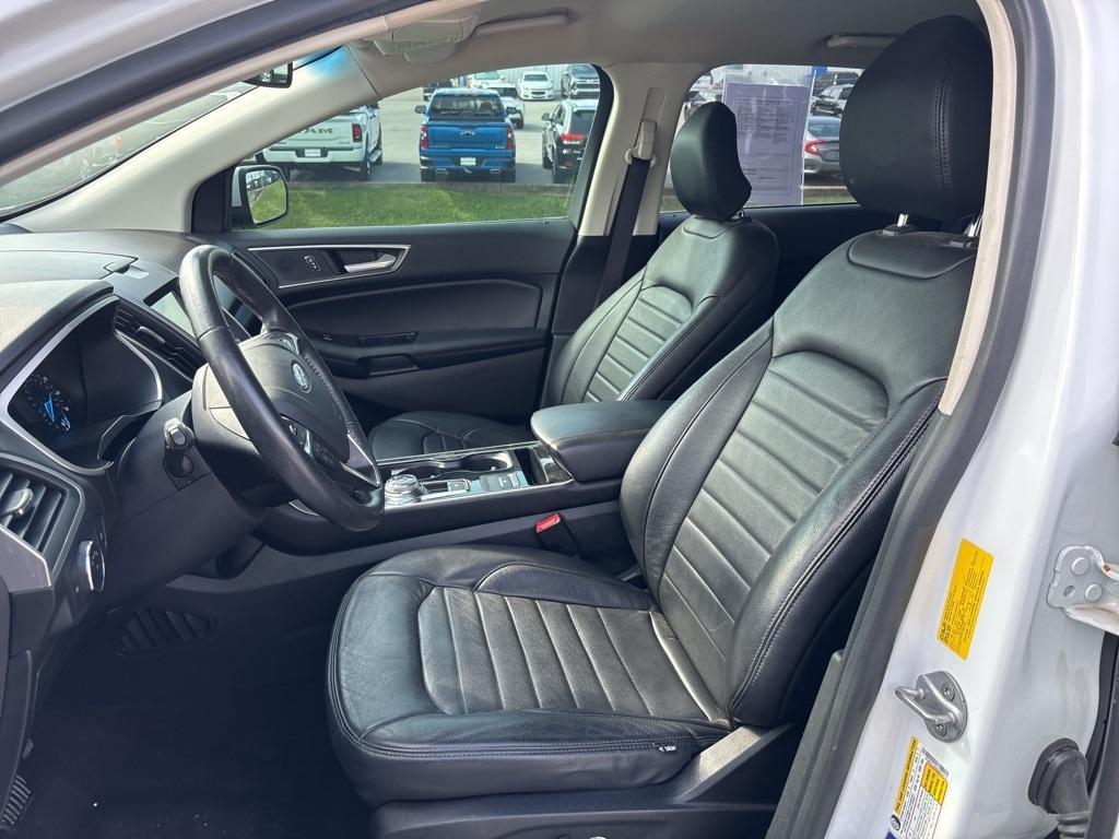 used 2019 Ford Edge car