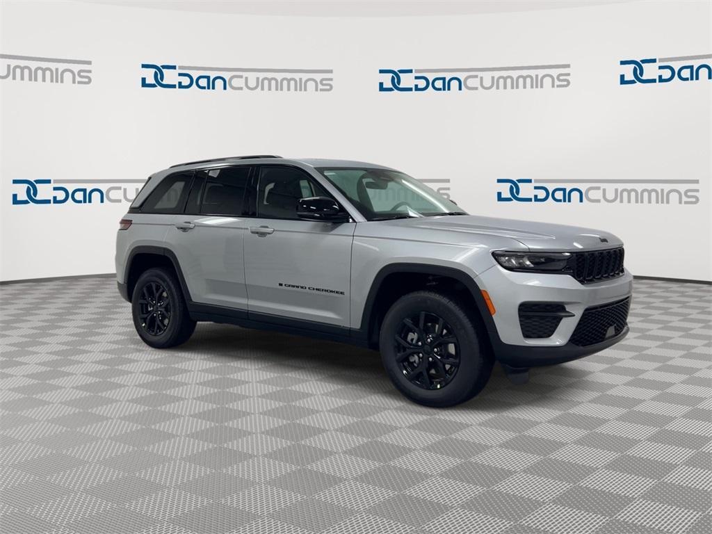 new 2025 Jeep Grand Cherokee car, priced at $39,478