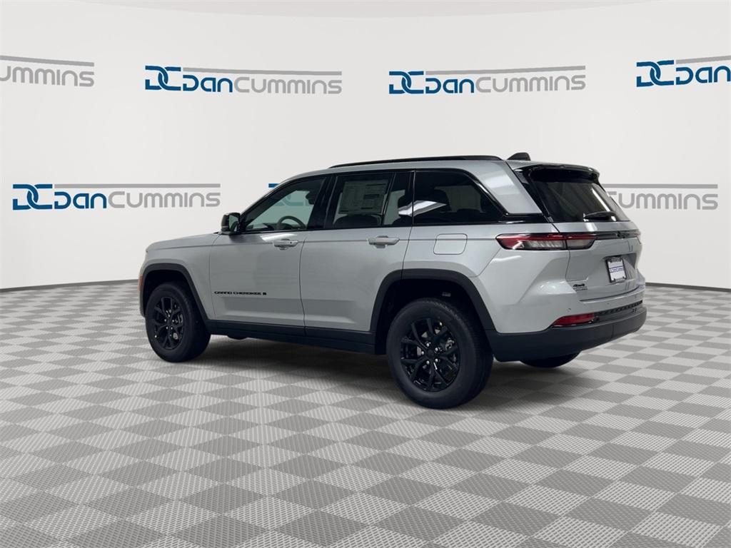 new 2025 Jeep Grand Cherokee car, priced at $39,478