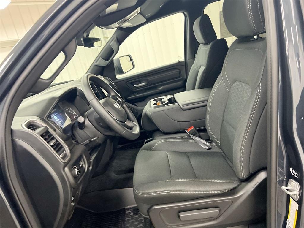 new 2025 Ram 1500 car, priced at $46,107