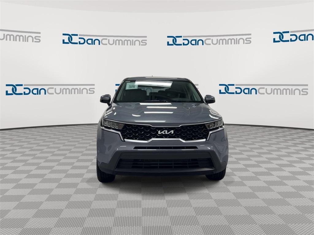 used 2023 Kia Sorento car, priced at $24,987