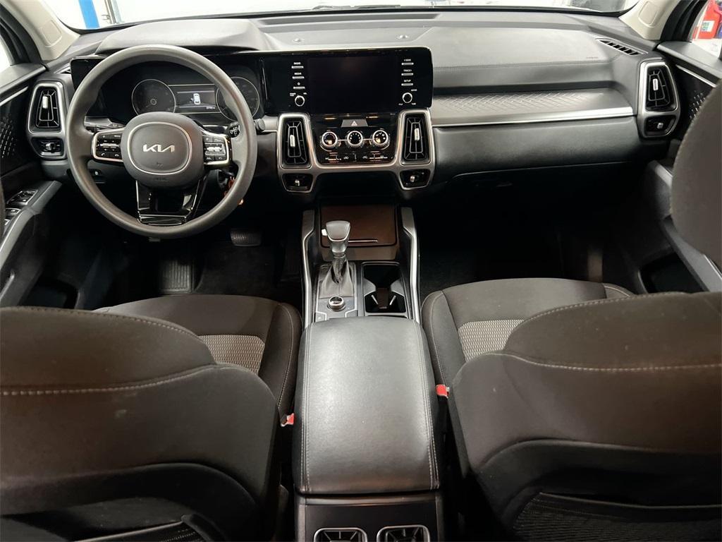 used 2023 Kia Sorento car, priced at $24,987