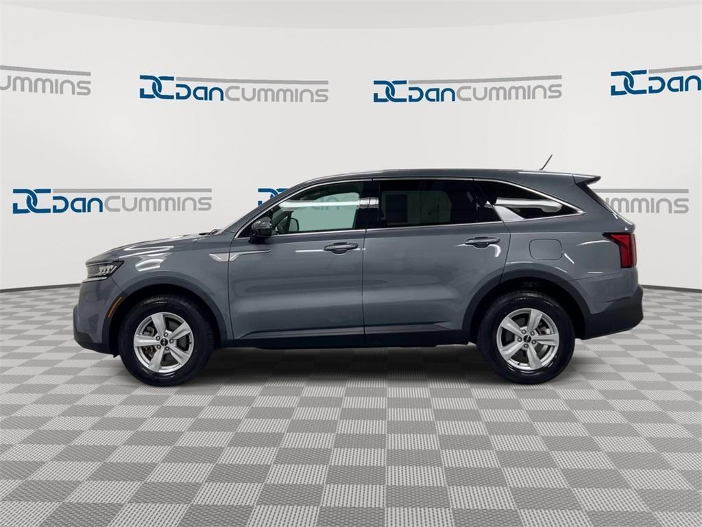used 2023 Kia Sorento car, priced at $24,987
