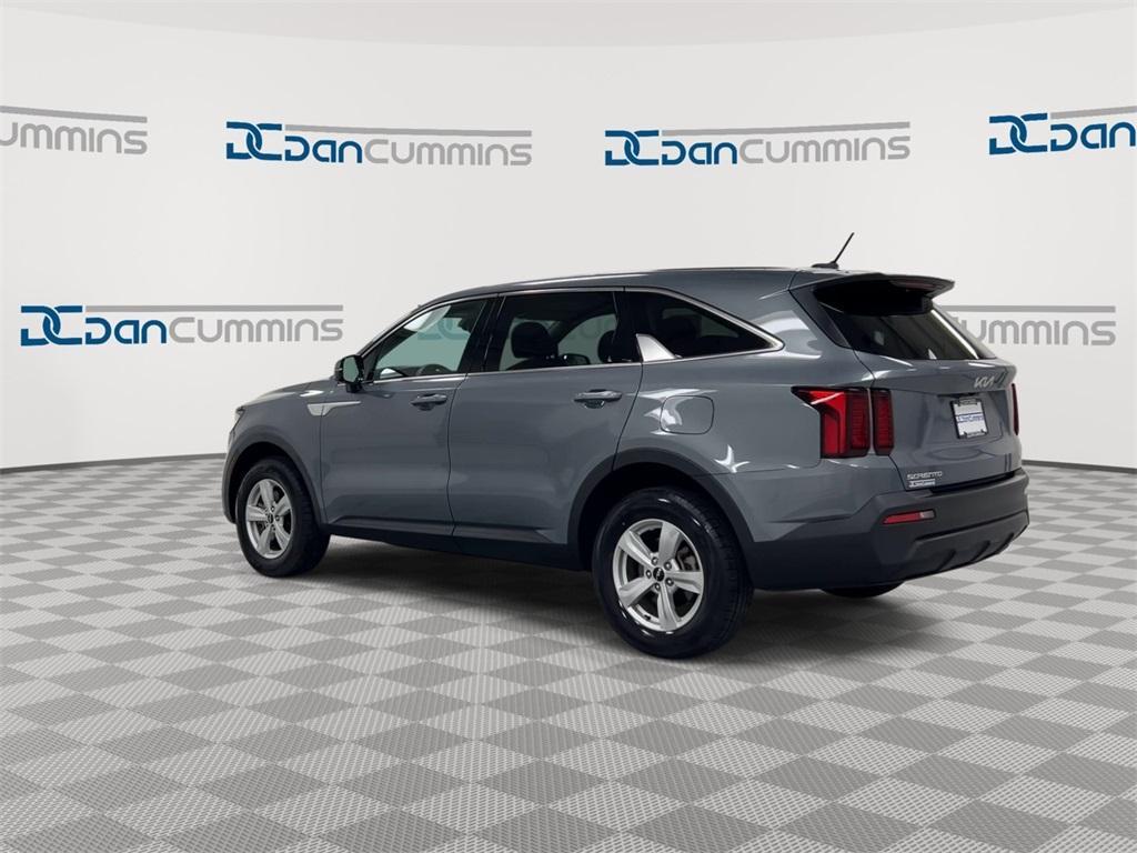 used 2023 Kia Sorento car, priced at $24,987