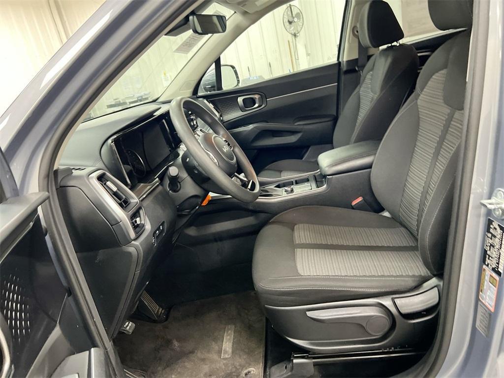 used 2023 Kia Sorento car, priced at $24,987