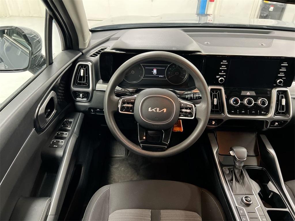 used 2023 Kia Sorento car, priced at $24,987