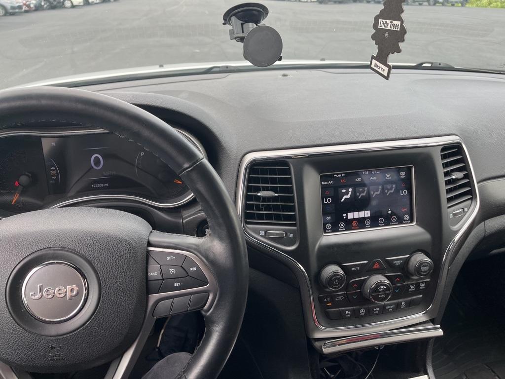 used 2018 Jeep Grand Cherokee car