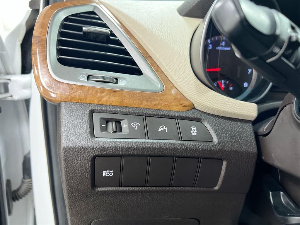 used 2013 Hyundai Santa Fe car, priced at $4,900