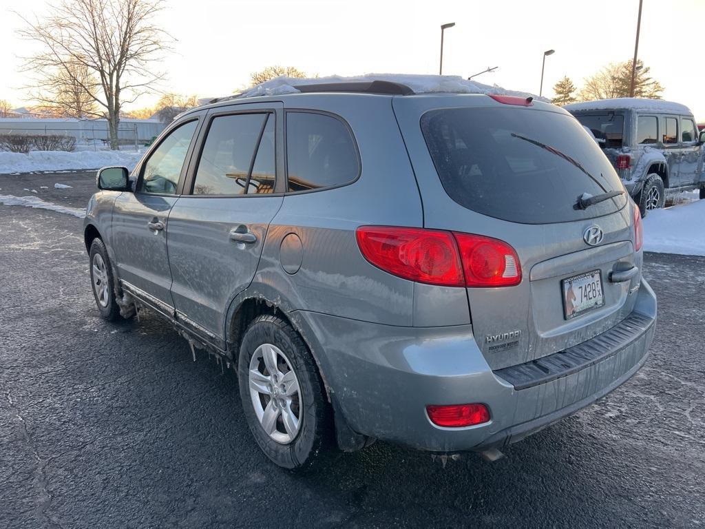 used 2009 Hyundai Santa Fe car, priced at $5,500