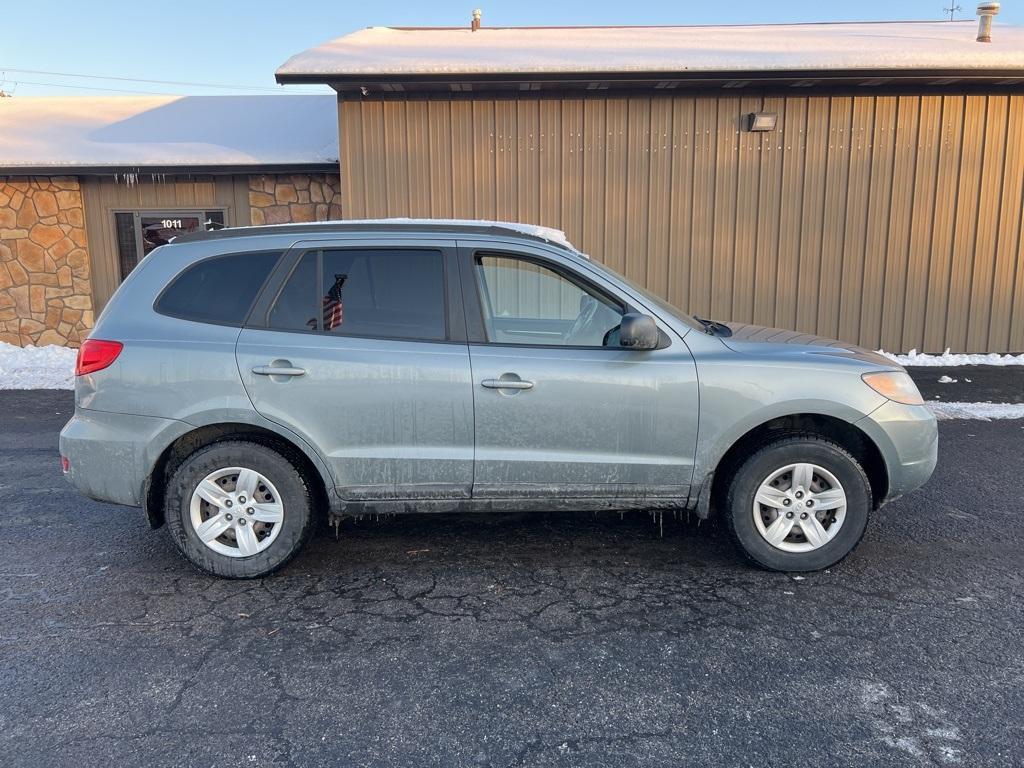 used 2009 Hyundai Santa Fe car, priced at $5,500