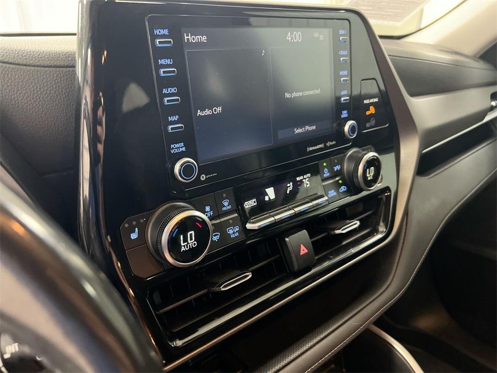 used 2021 Toyota Highlander car, priced at $28,987