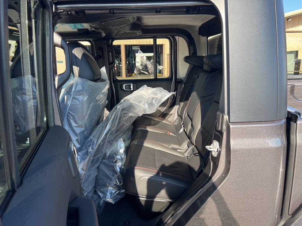 new 2025 Jeep Gladiator car, priced at $48,894