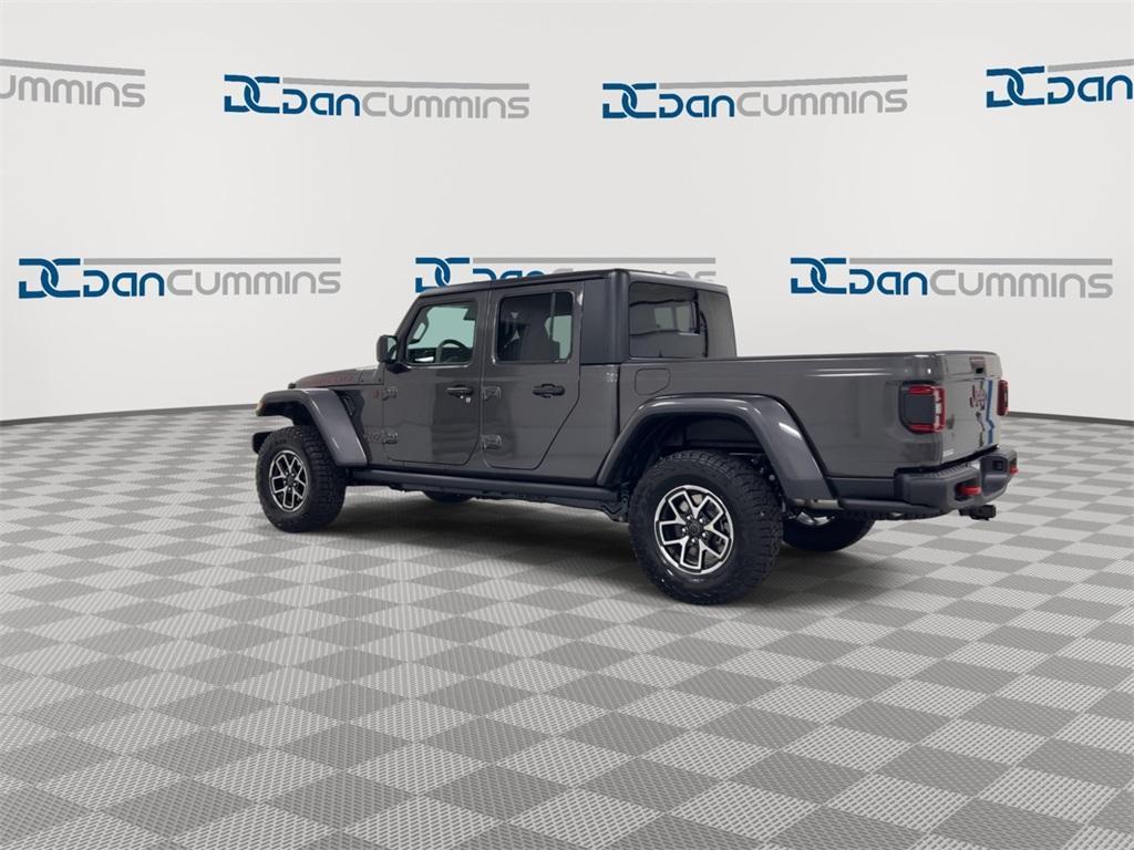 new 2025 Jeep Gladiator car, priced at $47,894