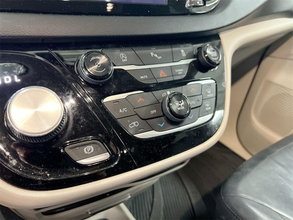 used 2018 Chrysler Pacifica car, priced at $12,900