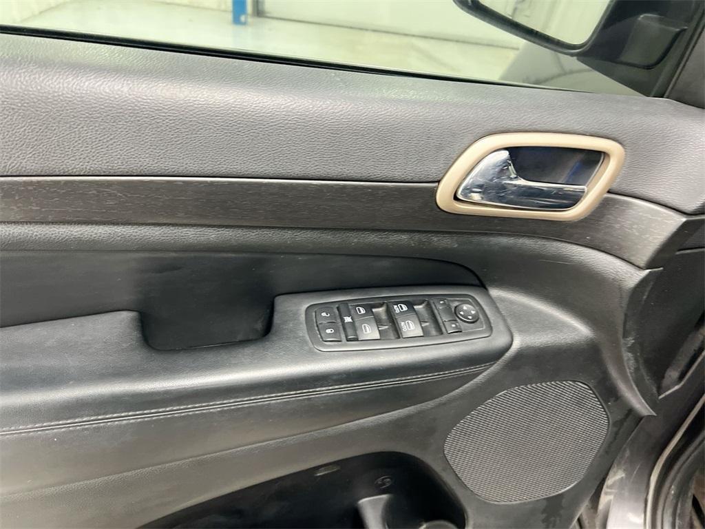 used 2015 Jeep Grand Cherokee car, priced at $6,500