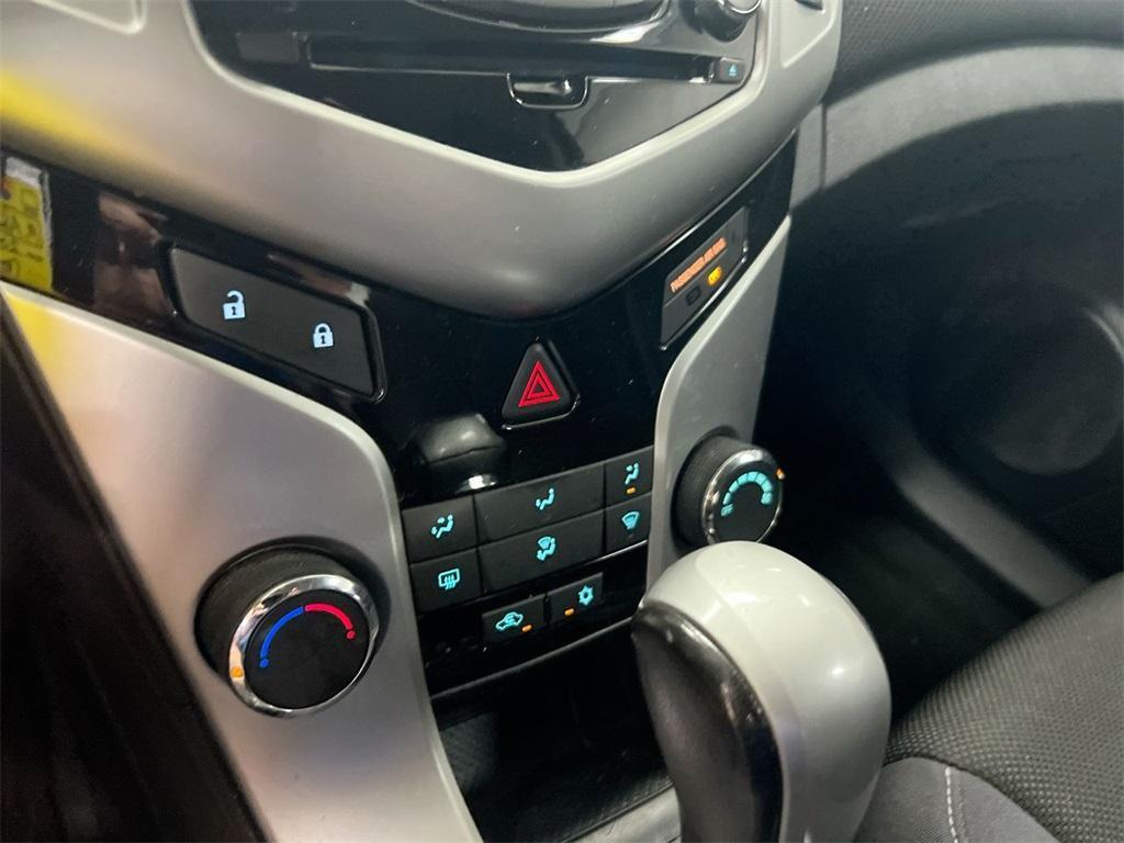 used 2014 Chevrolet Cruze car, priced at $4,500