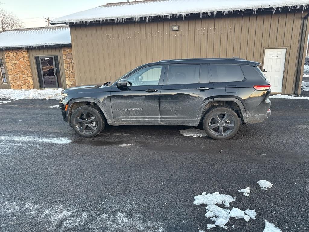 used 2023 Jeep Grand Cherokee L car