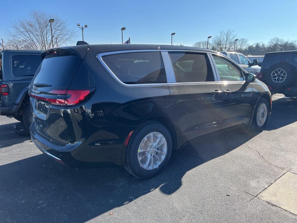 new 2026 Chrysler Pacifica car, priced at $38,998