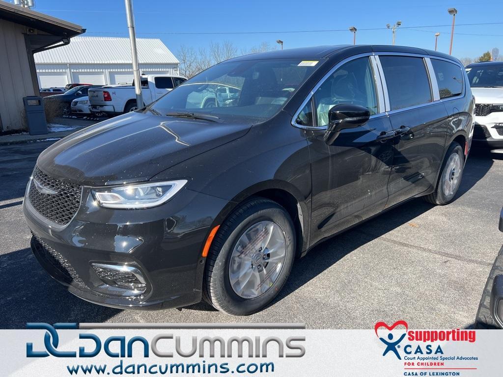 new 2026 Chrysler Pacifica car, priced at $38,998