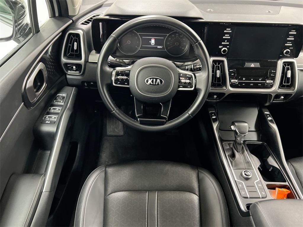 used 2021 Kia Sorento car, priced at $21,587