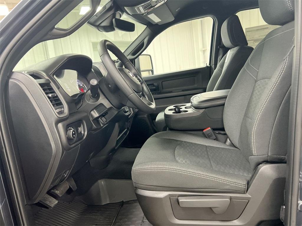new 2025 Ram 2500 car, priced at $59,992