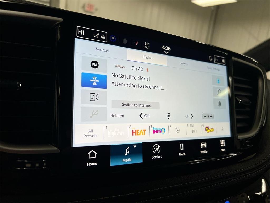 new 2026 Chrysler Pacifica car, priced at $39,298