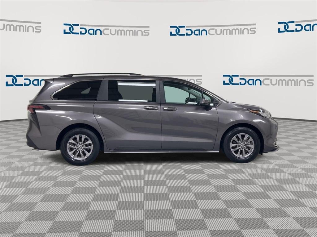 used 2023 Toyota Sienna car, priced at $43,987