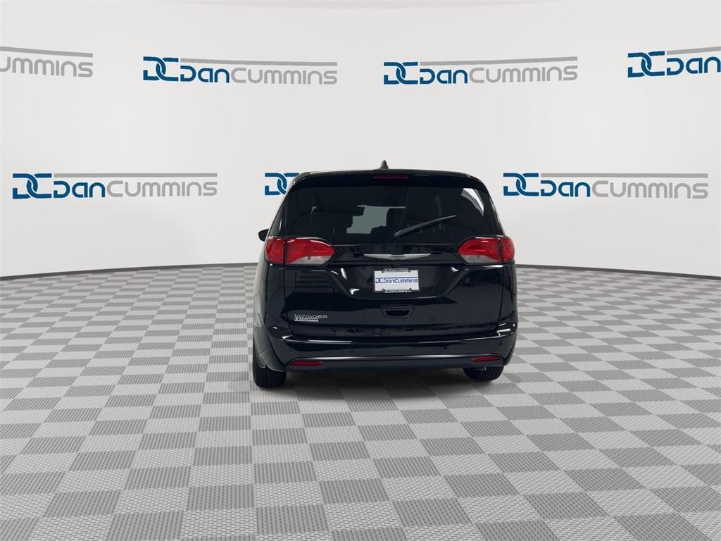 new 2025 Chrysler Voyager car, priced at $38,293