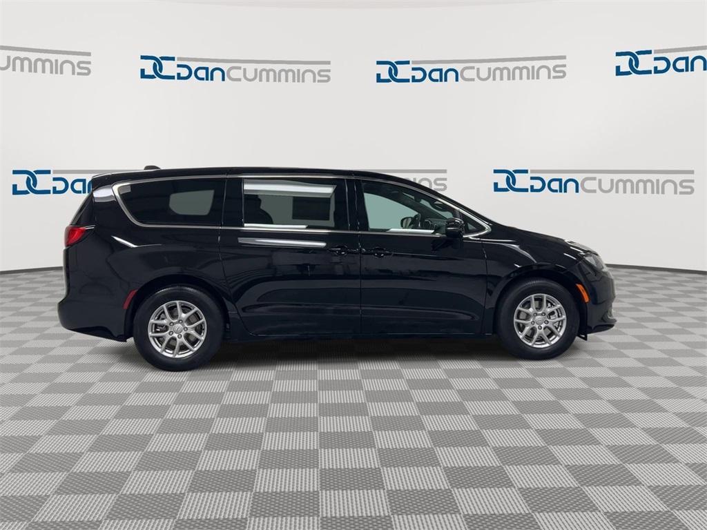 new 2025 Chrysler Voyager car, priced at $38,293