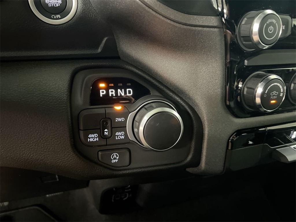 new 2025 Ram 1500 car, priced at $42,647
