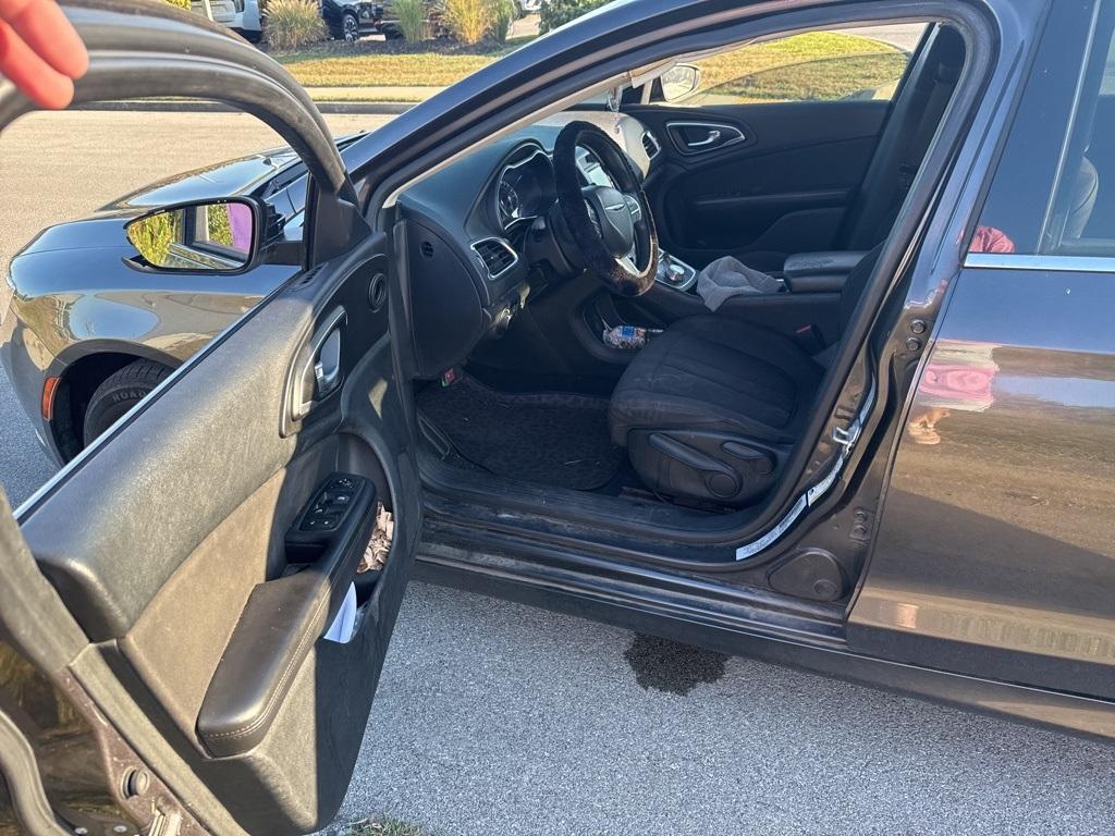used 2015 Chrysler 200 car, priced at $3,900