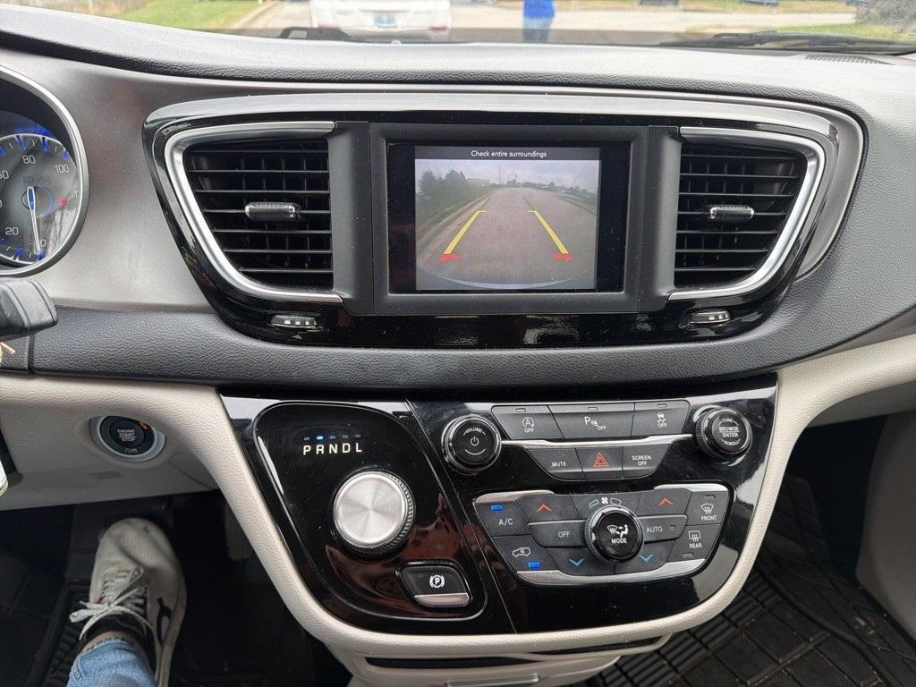 used 2020 Chrysler Pacifica car, priced at $15,987