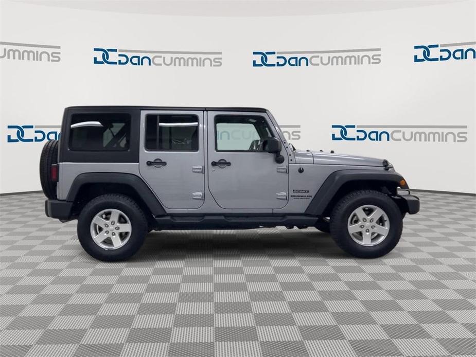 used 2015 Jeep Wrangler Unlimited car, priced at $25,987