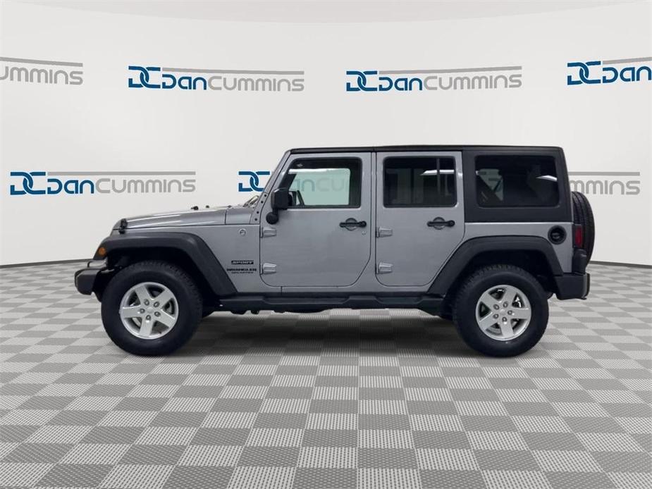 used 2015 Jeep Wrangler Unlimited car, priced at $25,987