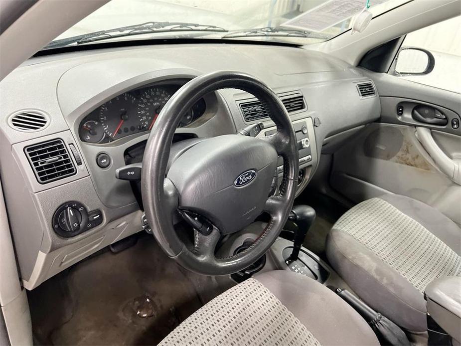 used 2005 Ford Focus car, priced at $2,900