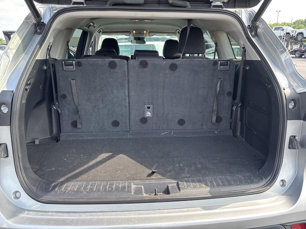 used 2022 Toyota Highlander car, priced at $29,987