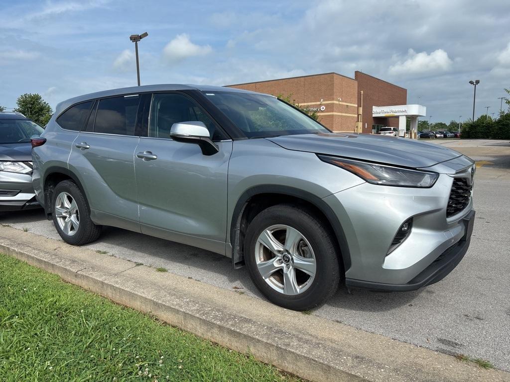 used 2022 Toyota Highlander car, priced at $29,987
