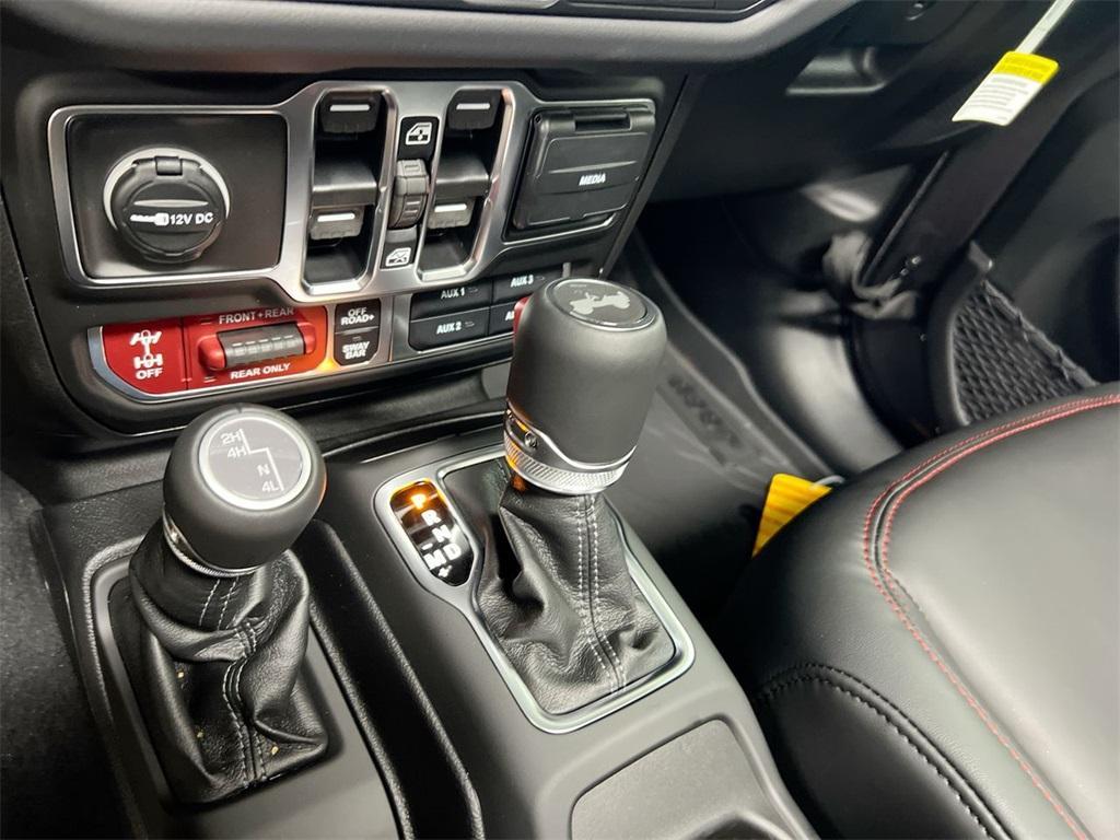 new 2025 Jeep Wrangler car, priced at $55,472