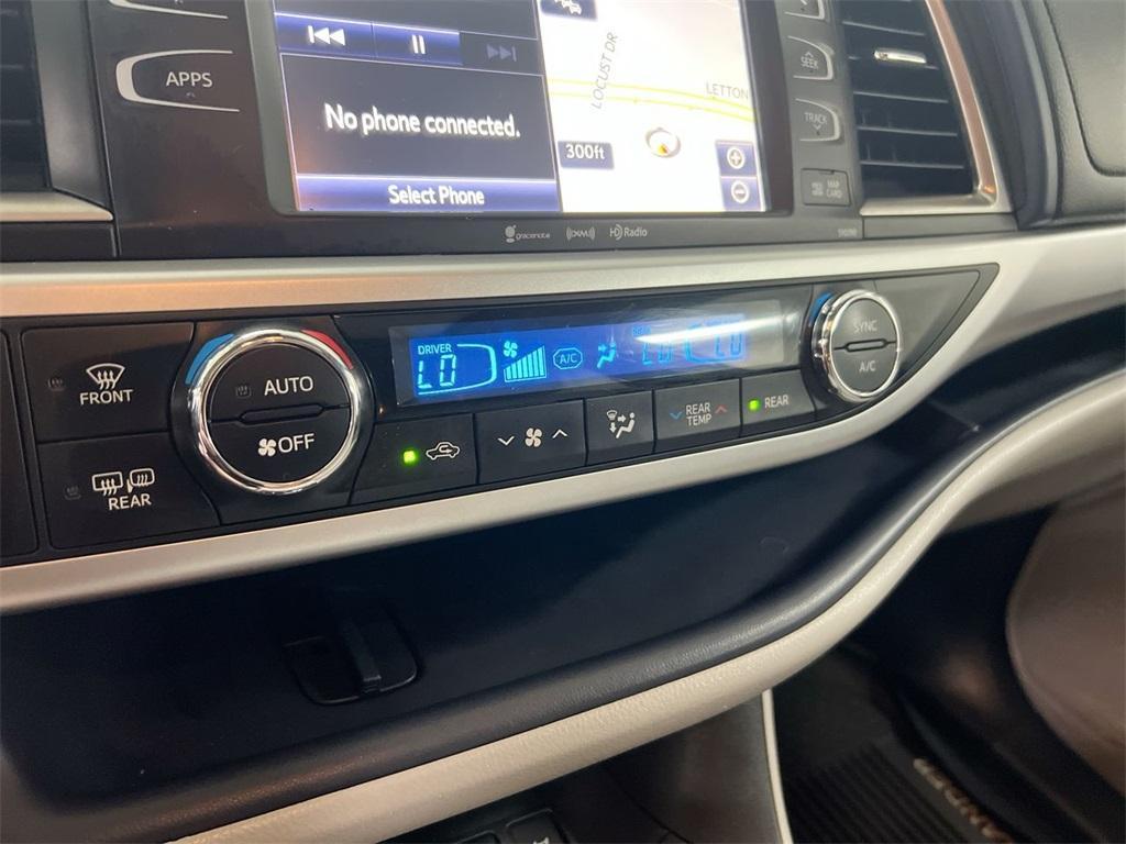 used 2019 Toyota Highlander car, priced at $25,987