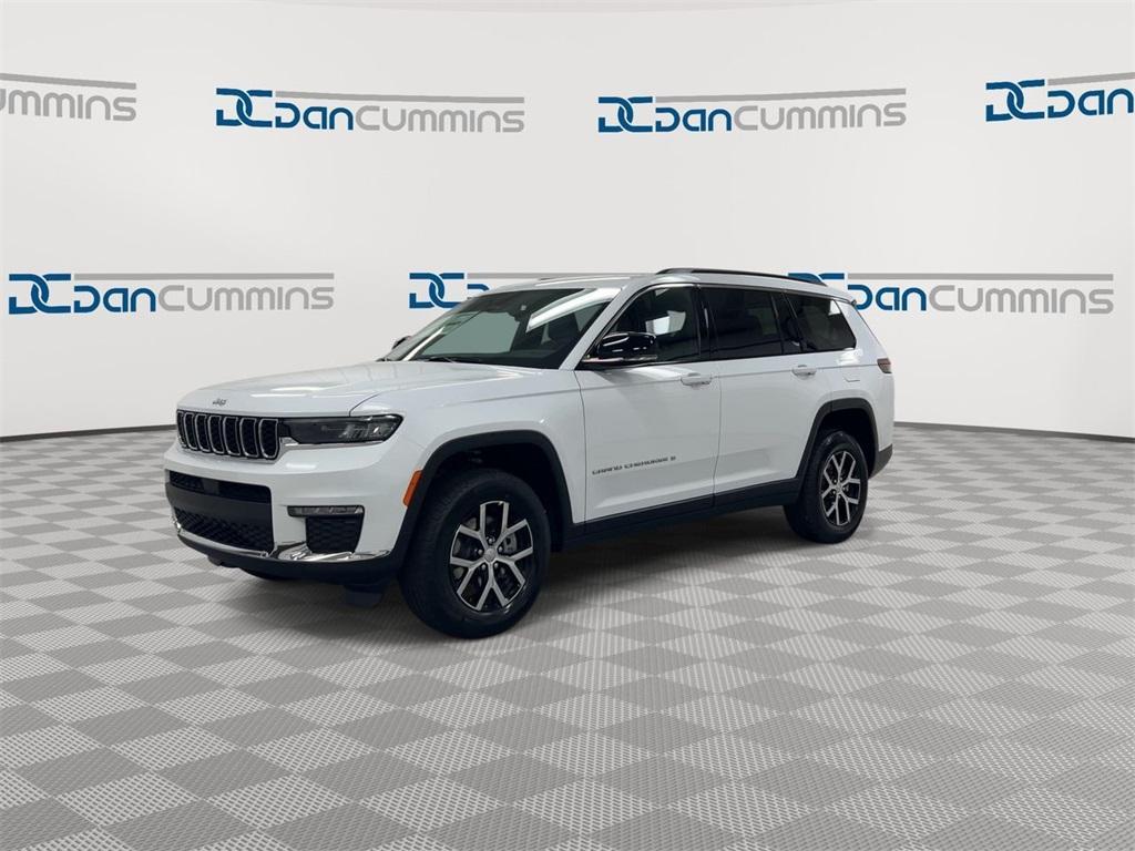 new 2025 Jeep Grand Cherokee L car, priced at $47,062