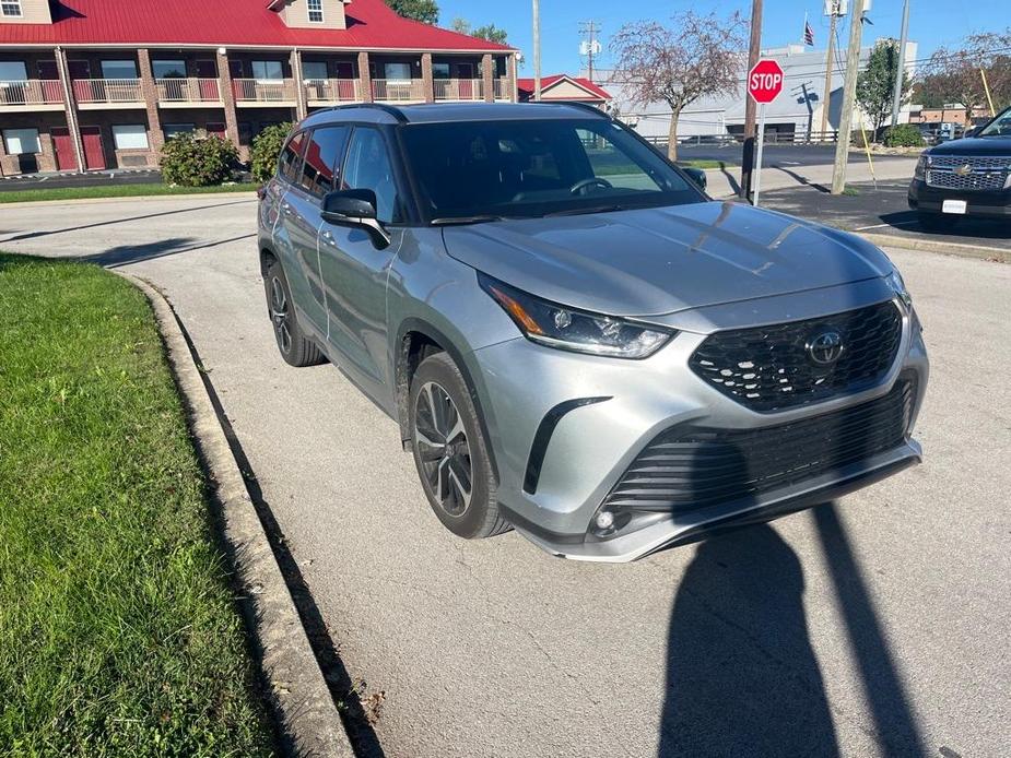 used 2022 Toyota Highlander car