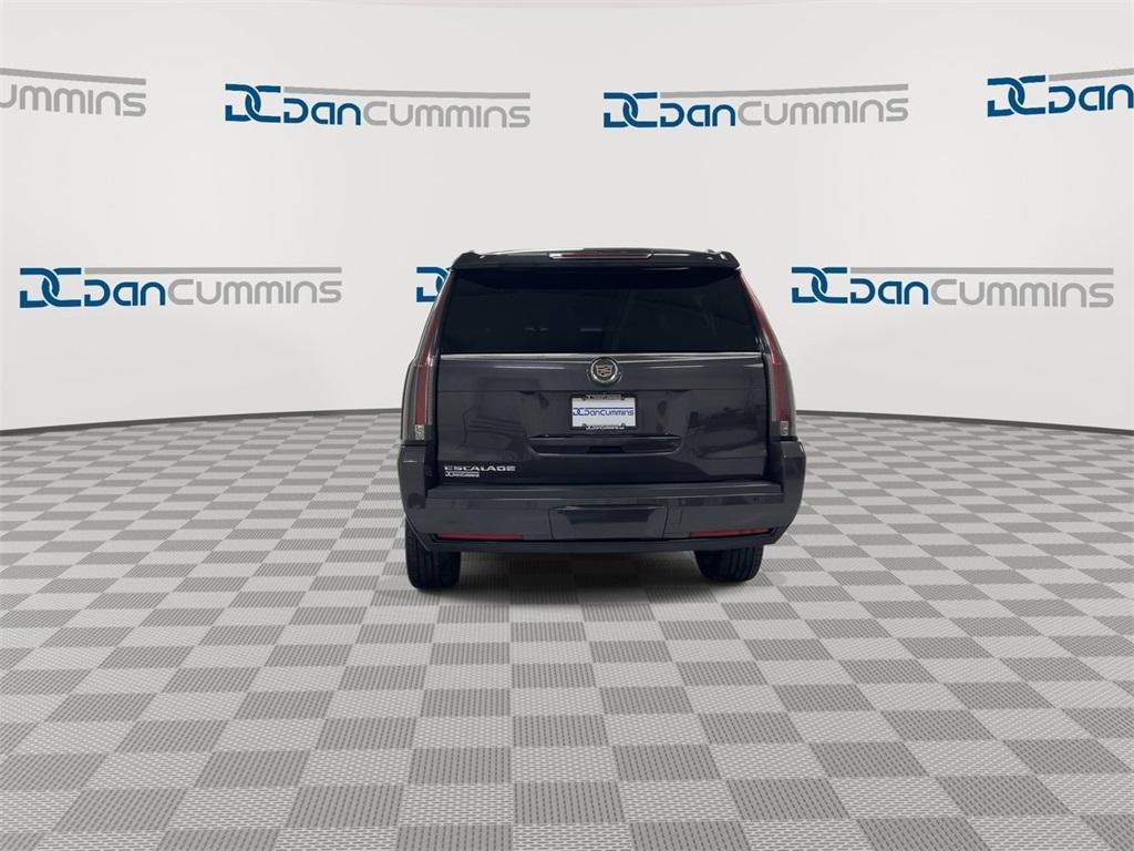 used 2015 Cadillac Escalade ESV car, priced at $18,900