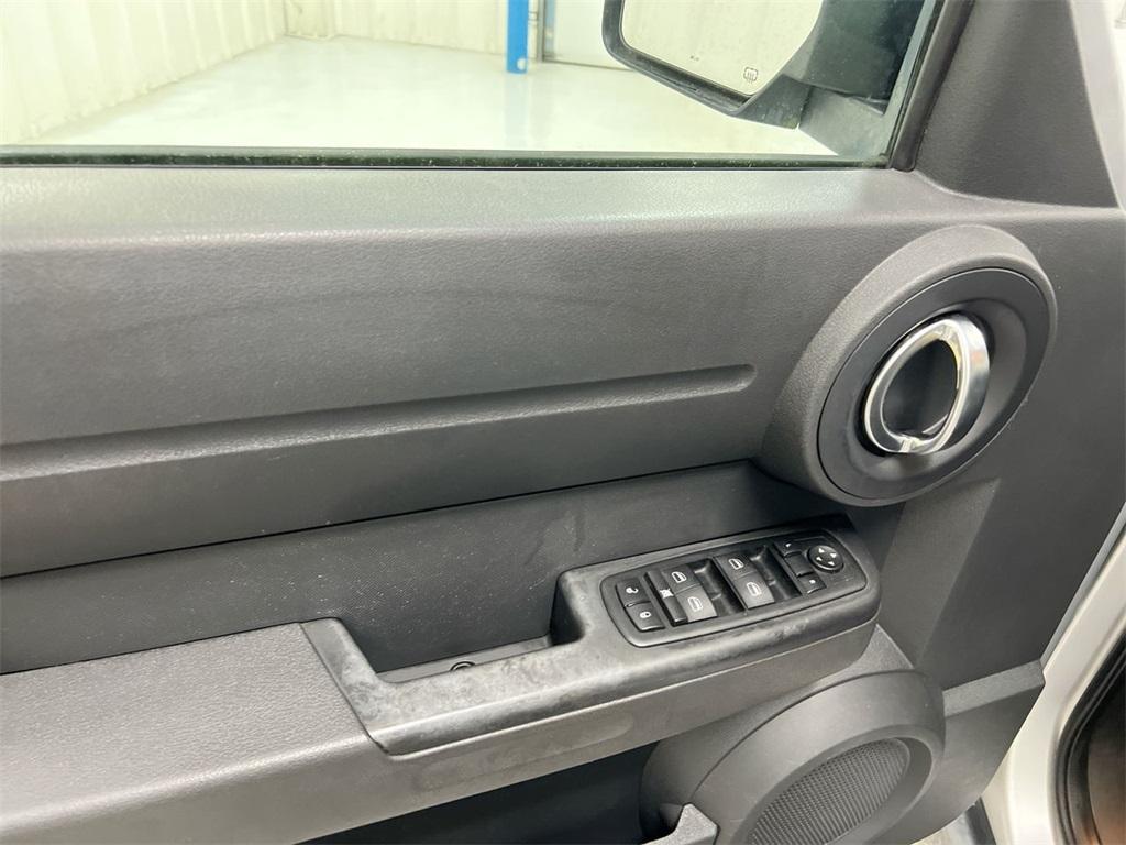 used 2010 Dodge Nitro car, priced at $4,500