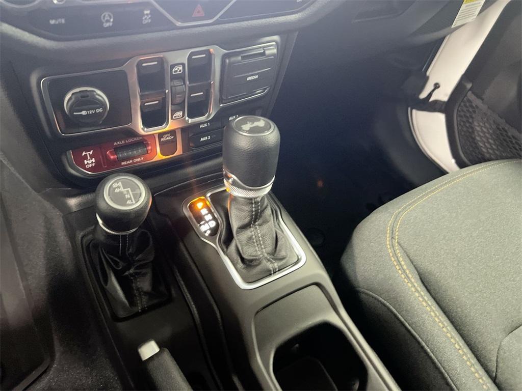 new 2025 Jeep Wrangler car, priced at $48,773